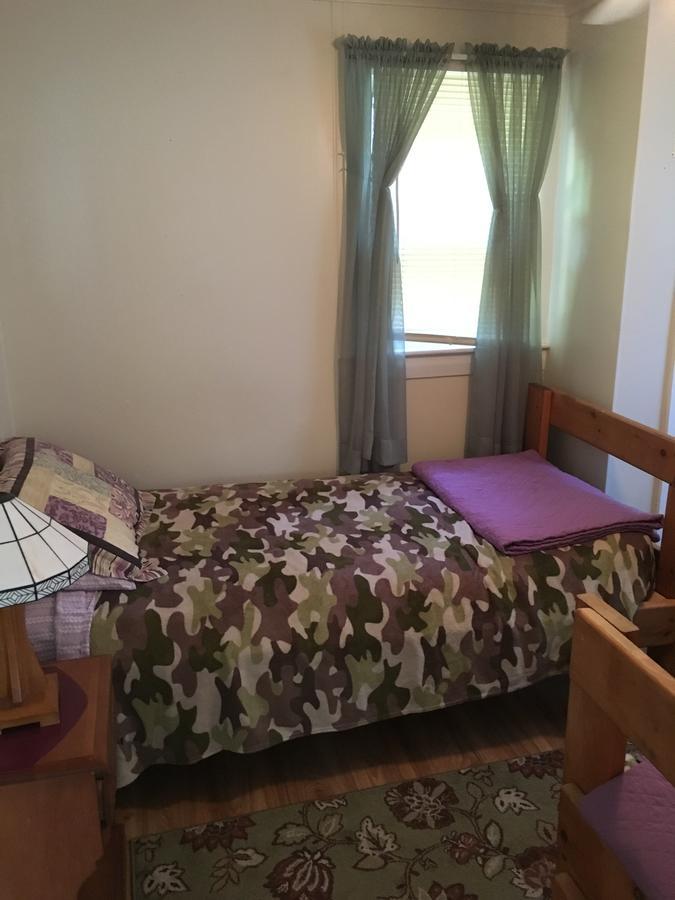 Crosswinds Motel *