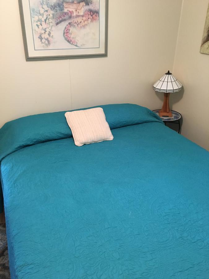 Crosswinds Motel *