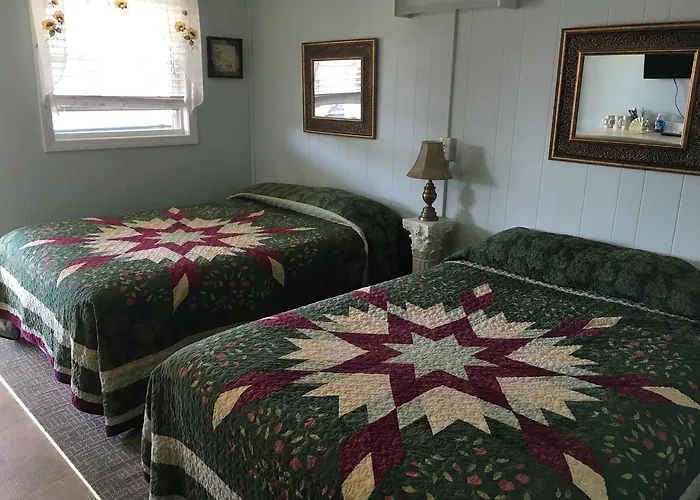 Crosswinds Motel