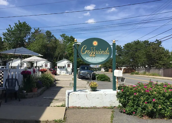 Crosswinds Motel