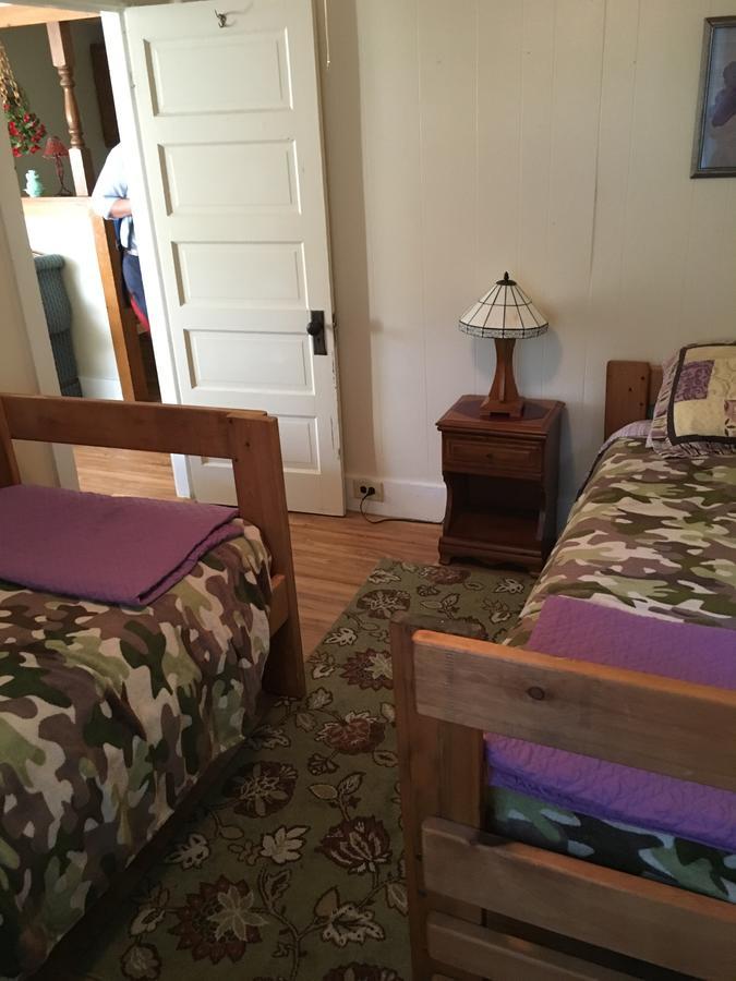Crosswinds Motel
